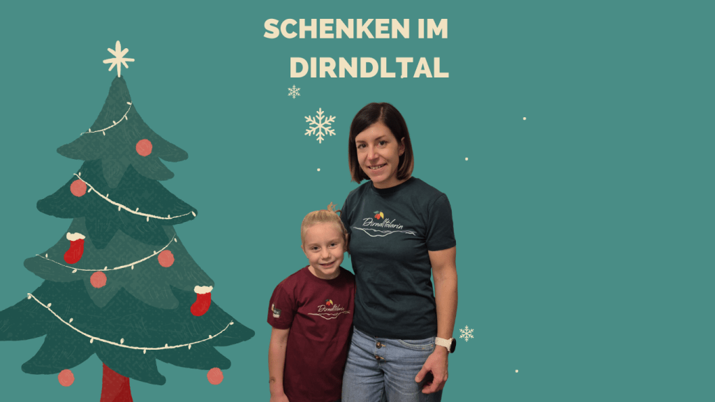 dirndltola shirts angezogen von einem kleinen mädchen und einer frau